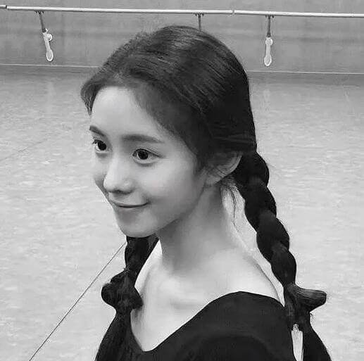 流动性很小，，，，，许多干了十多年的老同事，，，，，很是适合恒久生长，，，，，若是很缺钱的话可以思量互联网大厂，，，，，恒久稳固生长可以来这里，，，，，看小我私家的需求吧！